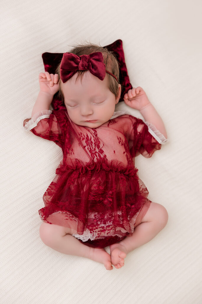 Baby Christmas tree photos, newborn Christmas tree photo ideas